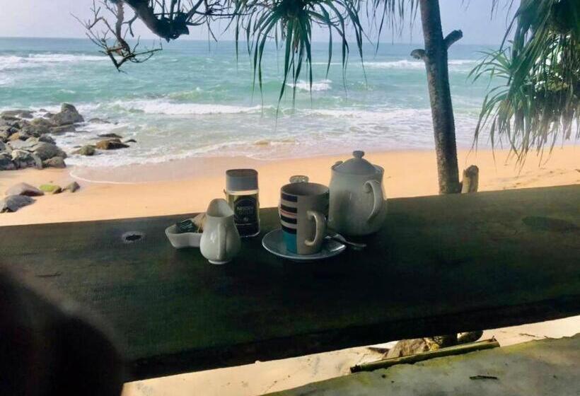 Sooriya Villa Talpe Esterno foto