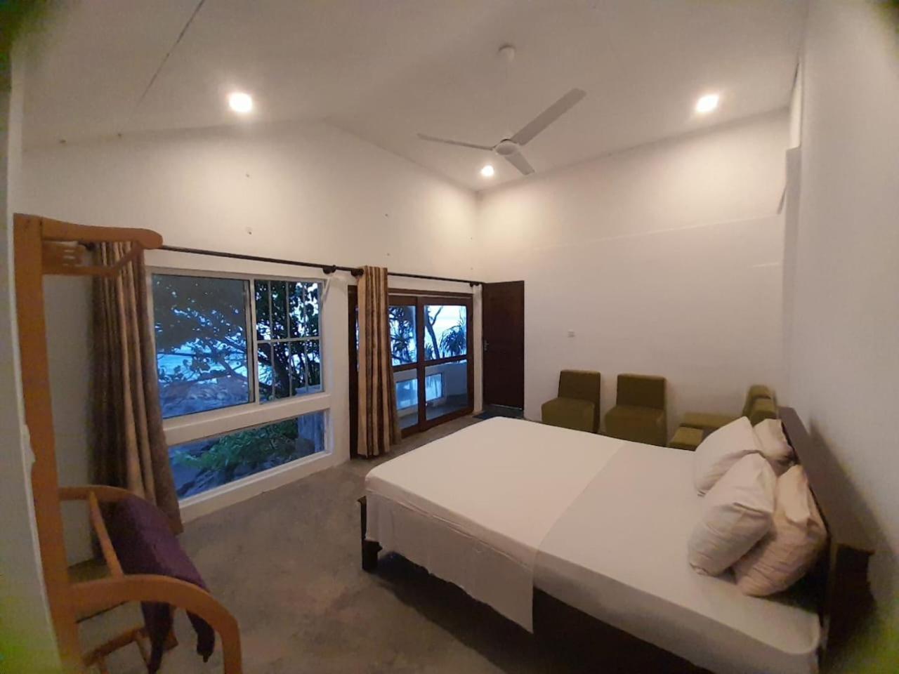 Sooriya Villa Talpe Esterno foto