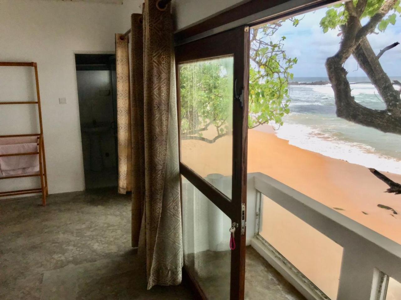 Sooriya Villa Talpe Esterno foto