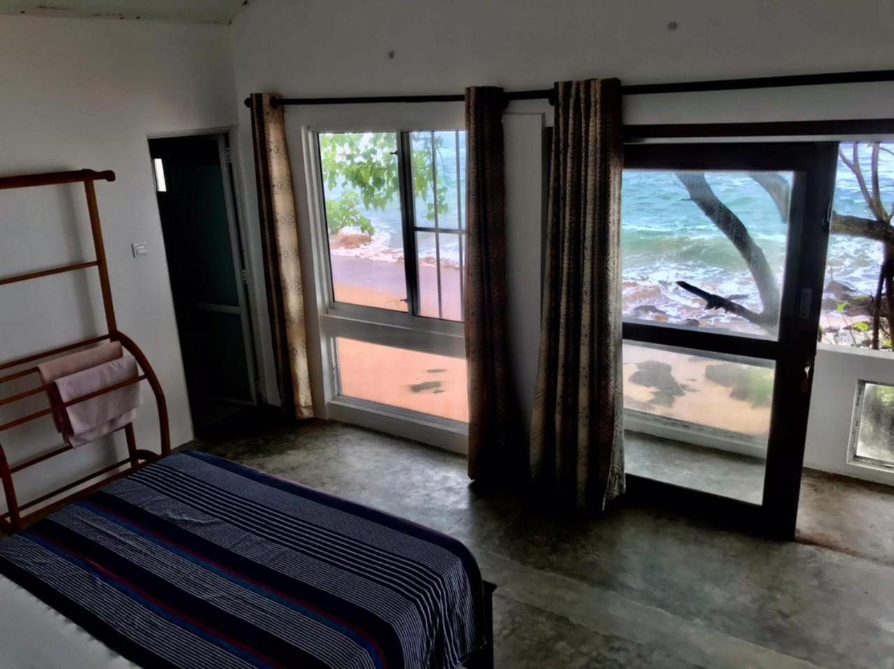 Sooriya Villa Talpe Esterno foto