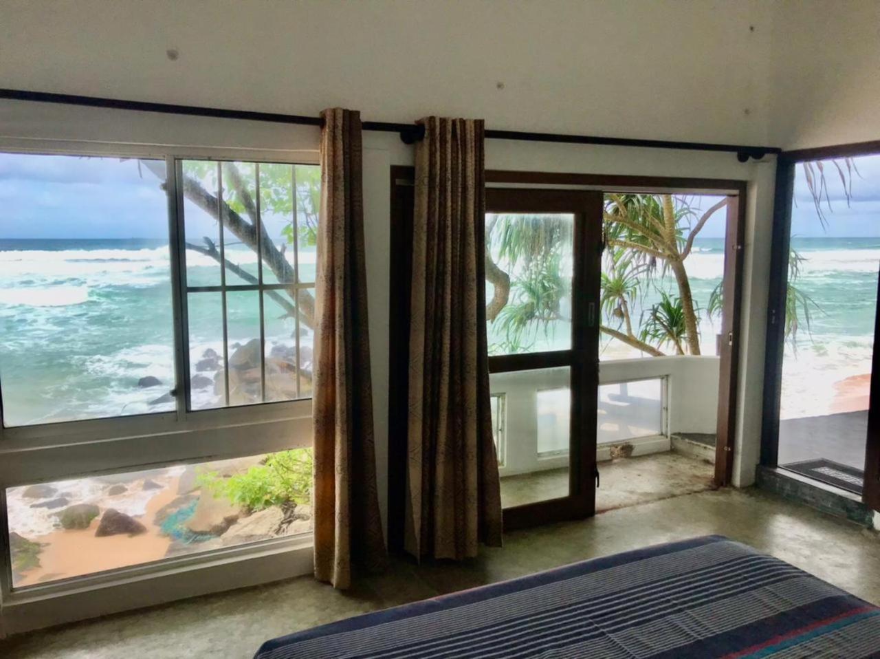 Sooriya Villa Talpe Esterno foto