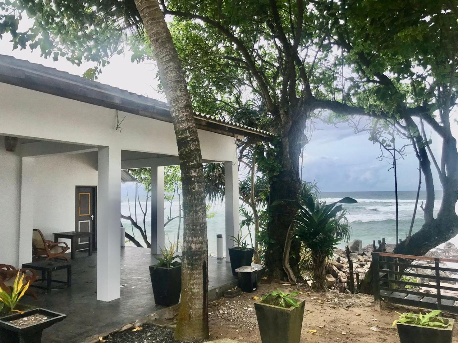 Sooriya Villa Talpe Esterno foto